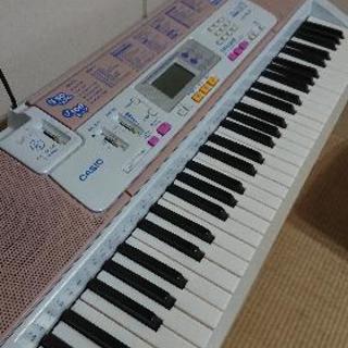 光るキーボード