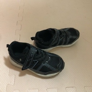 中古品★スニーカー★18cmの画像