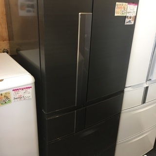 たっぷり収納 大型冷蔵庫 555ℓ