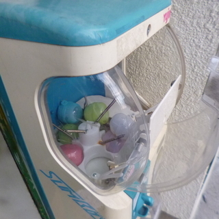 ガチャガチャ機　4台10,000円