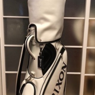 SRIXON スリクソンのゴルフバッグセットです。の画像