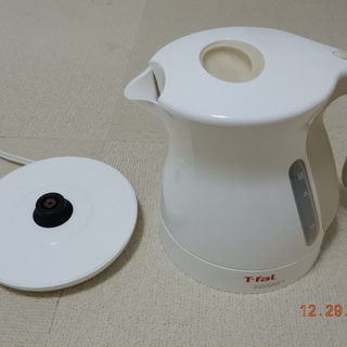 電気ケトル（１．２Ｌ／Ｔ－ＦＡＬ）