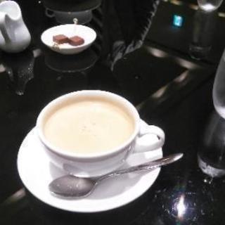 鶴舞駅のカフェでのんびり♪