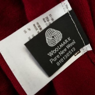 【美品】ユニクロ　Vネック　セーター　 の画像