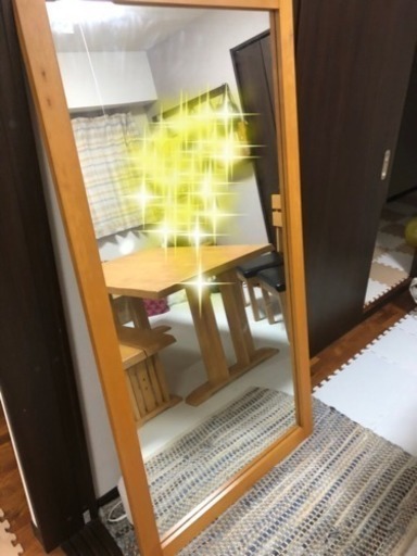 なかなか手に入らない大きめの姿見ミラー！