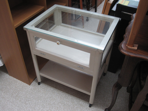 コレクションテーブル 展示ケース ガラスケース 什器 テーブル 札幌市西区西野