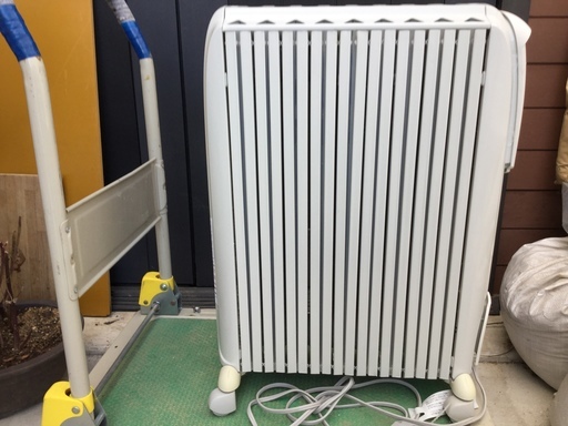 商談中♬〈中古〉デロンギ オイルヒーター D091549EFS