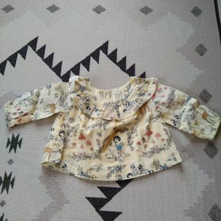 babyGap　白雪姫　ディズニーコラボのブラウス
