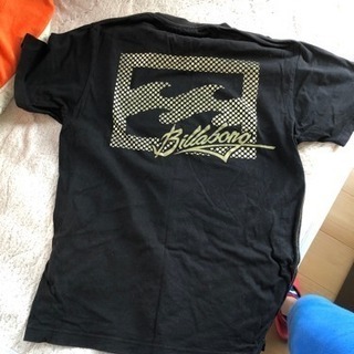 ビラボン Tシャツ  黒金  値下げしましたの画像
