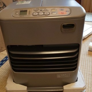 サンヨー　石油ファンヒｰター　CFH-GX32A 　2000年製