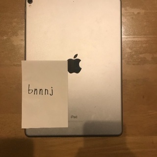 ipad pro 10.5インチ 少し使用 保護ガラスフィルムの画像