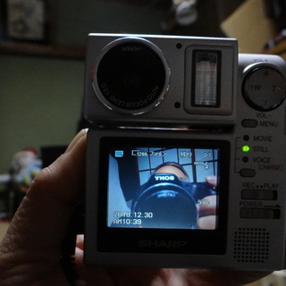 Ｓｈａｒｐ　自撮りカメラ?？？　　ＶＮ－ＥＺ５の画像