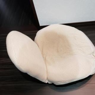 専用 座椅子、ラック、ミニグラス