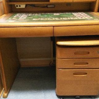 学習机＋椅子の画像