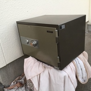 金庫