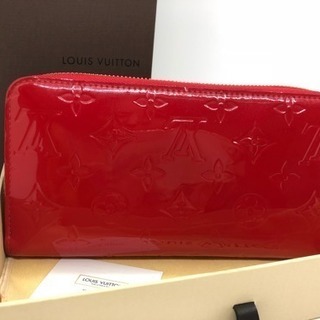 SOLD‼️ルイヴィトン ヴェルニ 赤 ジッピーウォレット 長財布 送料込み