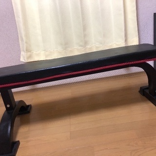 フラットベンチ