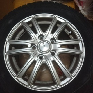 《交渉中》【値下げしました！】スタッドレスタイヤ DUNLOP ...