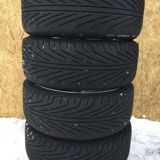 格安 215/35R19 サマータイヤ 4本セット