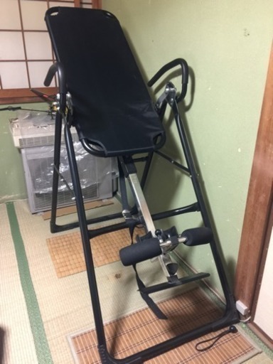 逆さぶら下がり健康器具