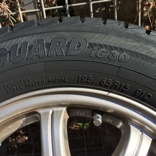 ☆スタットレスタイヤ195/65R15_91Q☆