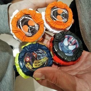 ライドウォッチ1個300円