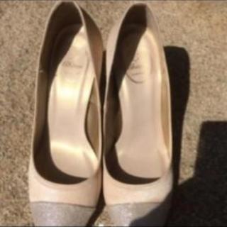 パンプス