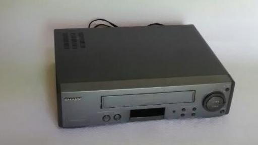 ビデオカセットレコーダー　SHARP  VC-HF630