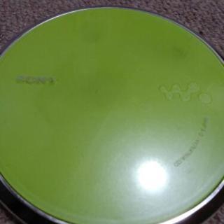 ★取引中★ポータブルCDプレーヤー