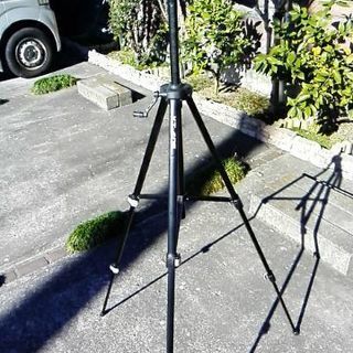 3脚です。