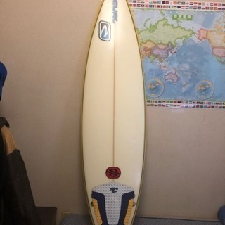 サーフボードとFCSフィン&オマケ