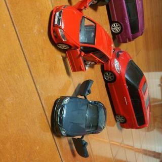 大きめミニカー5台  1台は新品の画像