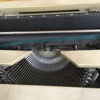 【現状渡し】Olivetti「LETTERA 25」タイプライター＊Spainの画像