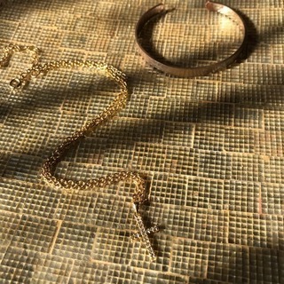 ✟新品！クロス・クリスタルネックレス✟未使用！の画像