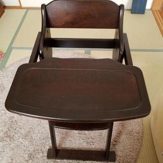 子供用椅子テーブル付き