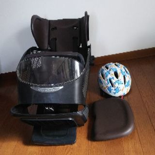 アンジェリーノ  幼児自転車乗り場&ヘルメット