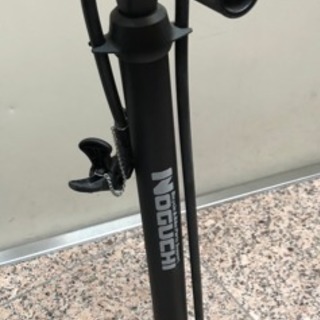 自転車の空気入れ