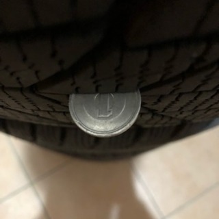 19年製 新品同様 イボ・ラインあり GOOD YEAR製スタッドレスタイヤ