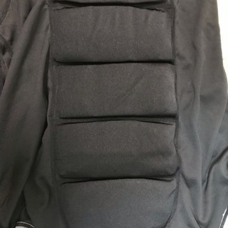 スノーボード ボディープロテクター／インナーの画像