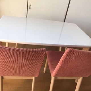 値下げました❗️❗️ダイニングテーブル4点セット