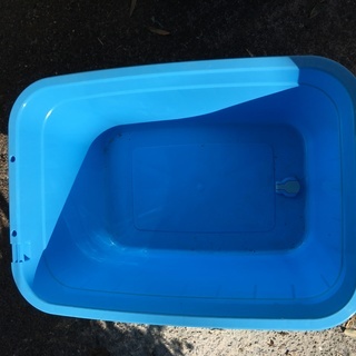 プラスチック　桶