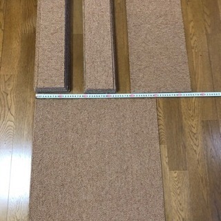 サンゲツ タイルカーペット 切断端切れ