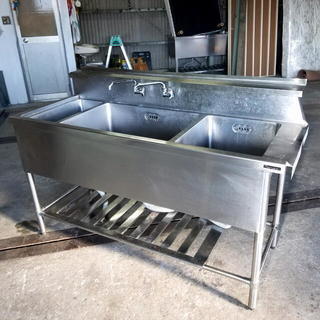 配達可 業務用厨房機器 ステンレス 3槽シンク 流し台 蛇口付 ...