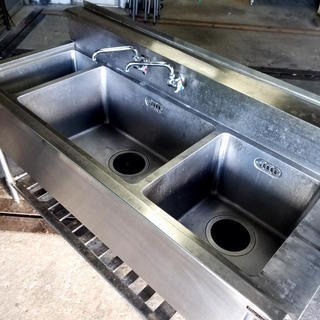 配達可 業務用厨房機器 ステンレス 3槽シンク 流し台 蛇口付 食洗機 店舗 飲食店の画像