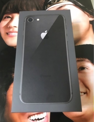 au 新品iPhone8 黒 64GB
