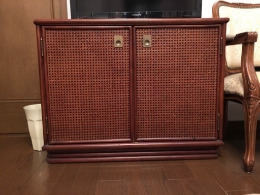 収納容量たっぷり収納家具 5,000円