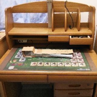 学習机＋椅子の画像