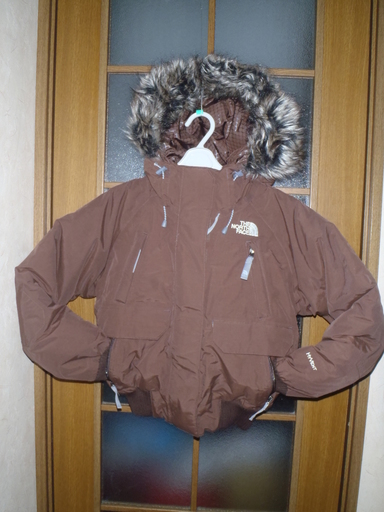 2千円値下げ 国内正規のゴールドウィン社 ノースフェイス ダウンジャケット