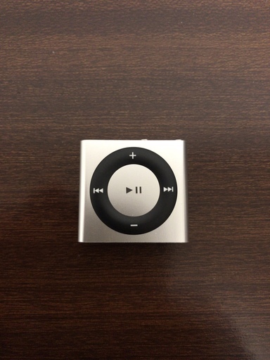 【iPod】Apple iPod shuffle（2GB、シルバー、第4世代）
