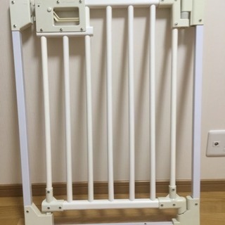 階段から落下防止の柵